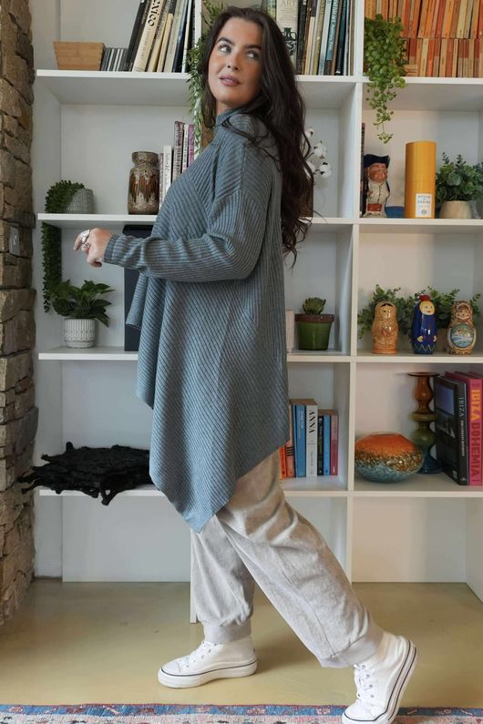 Bowie Asymmetric Turtle Neck Ribby Knit Pidgeon /28 =